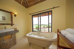 Ihamba Lakeside Safari Lodge