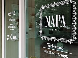 Napa Hostel Samrong Station