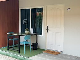 Napa Hostel Samrong Station