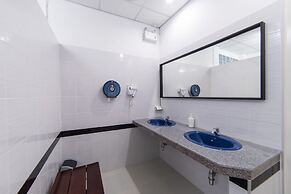 Napa Hostel Samrong Station