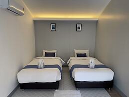 Napa Hostel Samrong Station