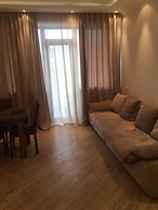 Apartment on Berbuki str.