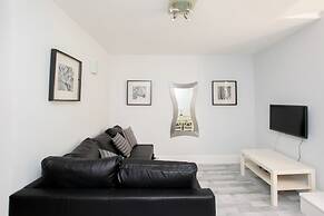Large Garden Apartment Central Bristol