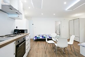 Charmstay Apartments