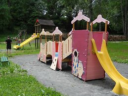 Camping Le Repaire - Tente Aménagée