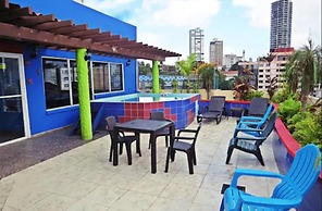 Hotel California Panama