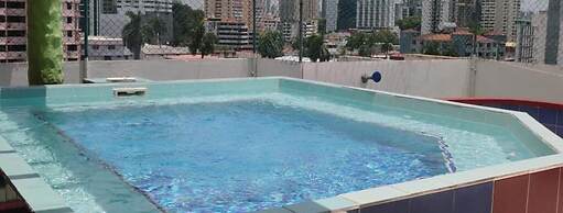 Hotel California Panama