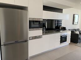 The Oracle Broadbeach 906