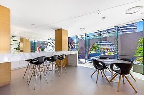 The Oracle Broadbeach 906