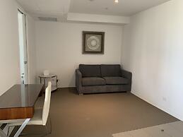 The Oracle Broadbeach 906