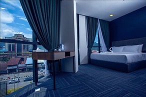 WE Hotel