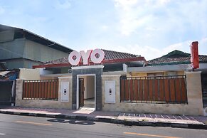 Super OYO 1046 Omah Pathok