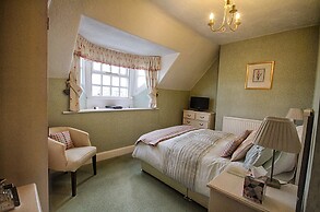 Holcombe House