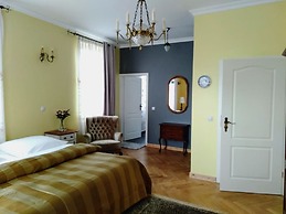 Cozy Apartment