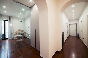 Glam House