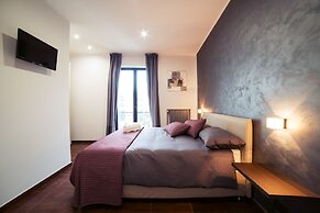 Glam House