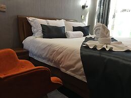 Kanyi Guest House