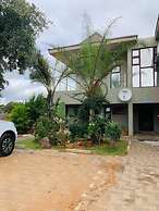 Kanyi Guest House