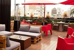 Radisson RED Miraflores