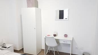 Marko Airport Rooms