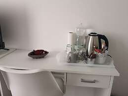 Marko Airport Rooms