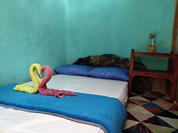 Bale Sembahulun Cottages & Tent