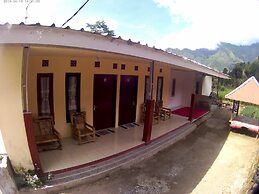 Bale Sembahulun Cottages & Tent