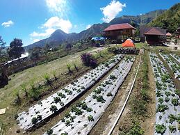 Bale Sembahulun Cottages & Tent