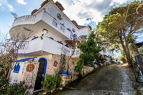 Velendzas Holidays