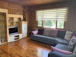 Koloni Apart
