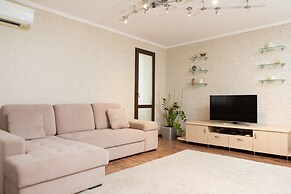 Apartment on Lenina 10
