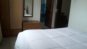 St Lira Hotel