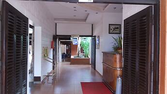 St Lira Hotel