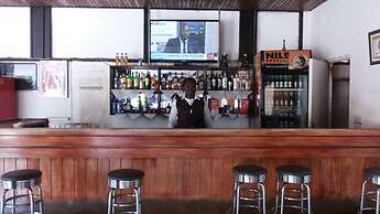 St Lira Hotel