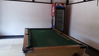 St Lira Hotel