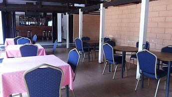 St Lira Hotel