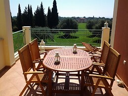 Villa Elaionas 1