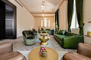 Bachar House - FATTAL COLORS