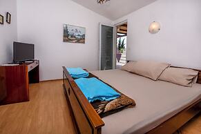 Apartments Jelka