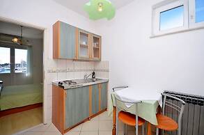 Apartments and Rooms Mare