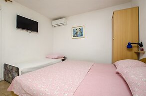 Apartments Oliva
