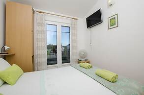 Apartments Oliva