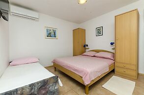 Apartments Oliva