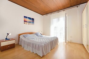 Apartments Ema