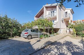 Apartments Ema