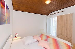 Apartments Ema