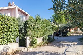 Apartments Ema