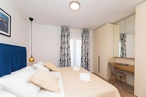 Apartment Bracholet
