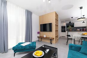 Apartment Bracholet