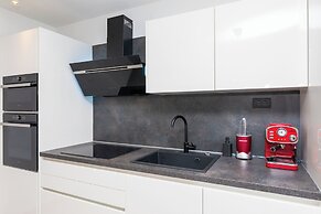 Apartment Bracholet